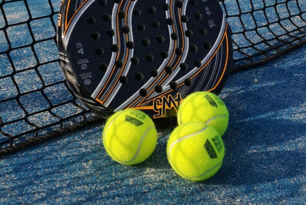 Cómo Puedo Aprender a Jugar al Pádel: Guía Completa