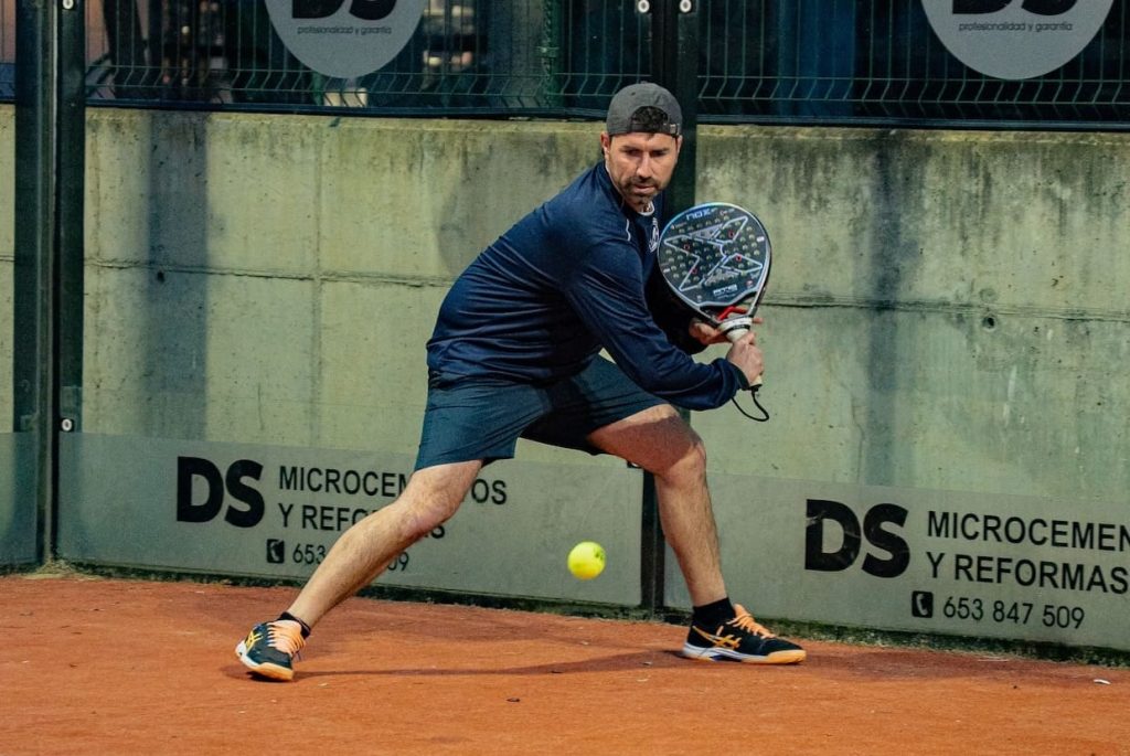 Cuánto Dura un Partido de Pádel: Tiempos Reales, Reglas y Qué Puede Alargarlo